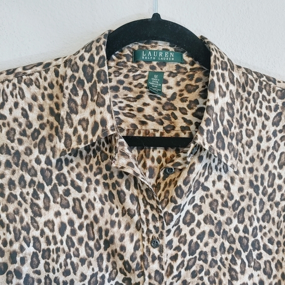 Lauren Ralph Lauren Animal Print Button Up Blouse Sz M Contemporary Classic - Picture 4 of 8